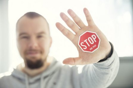 Stop et prie