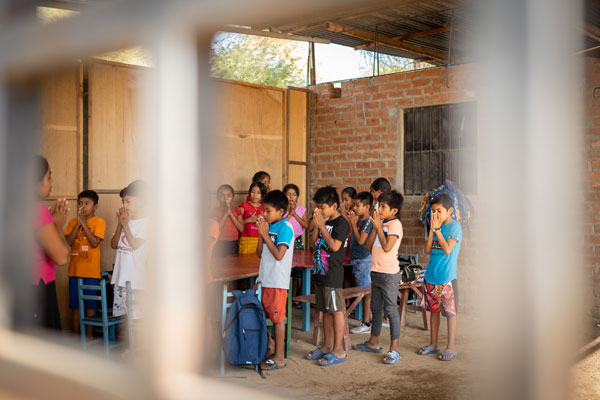 Enfants dans un centre développement au Pérou
