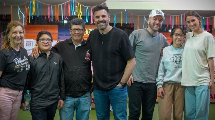 Sebastian Demrey et Jimmy Lahaie à la rencontre de leurs filleuls au Pérou.